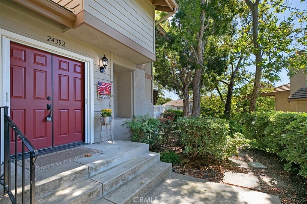 24392 Kingston Court - Photo 4