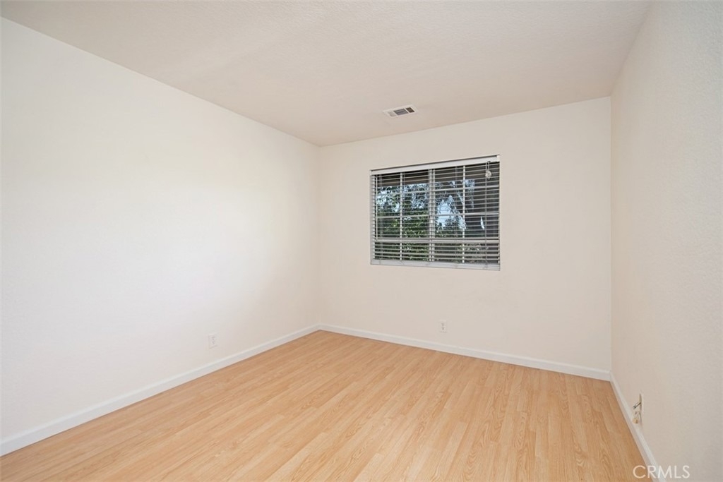 24392 Kingston Court - Photo 16