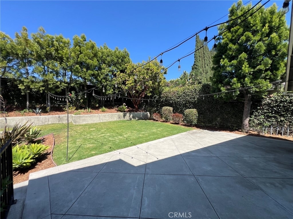 25281 Parthenon Avenue - Photo 6