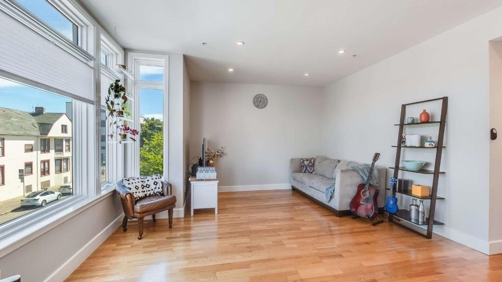 275 9th Street - Photo 11