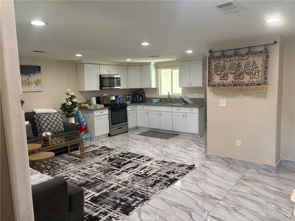 6764 Chadbourne Avenue - Photo 4