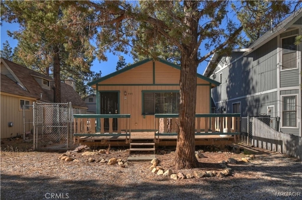 949 Pine - Photo 3