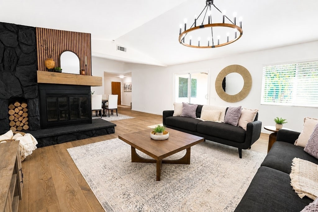 1404 Highridge Street - Photo 0