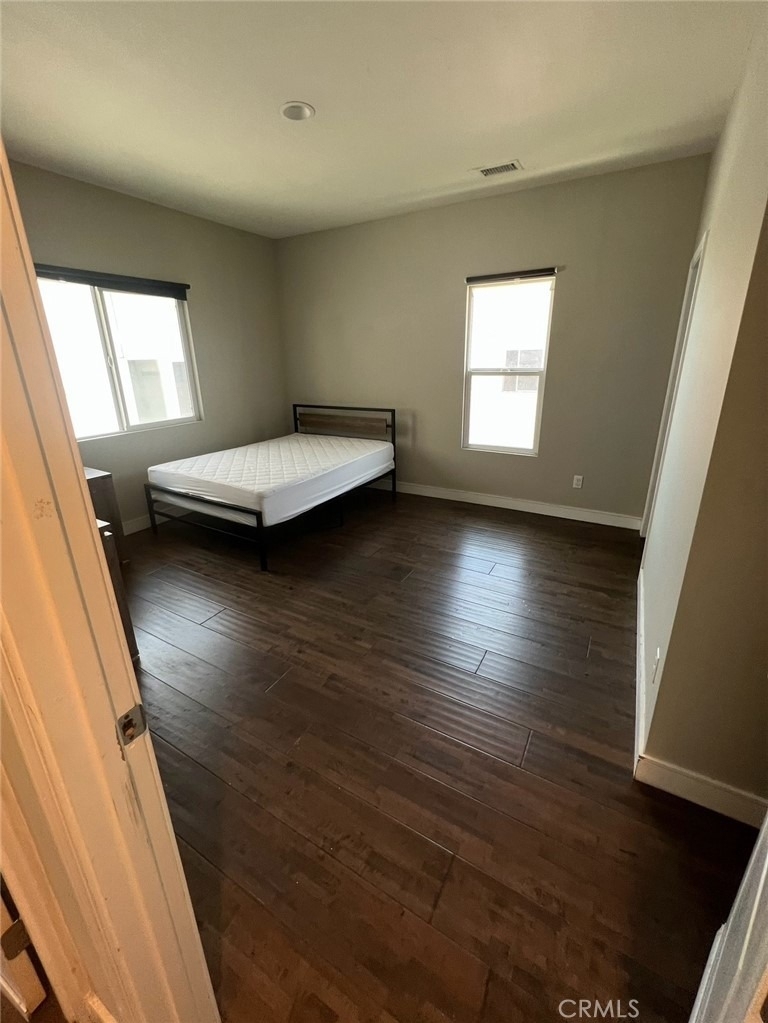 1224 W 35th Street - Photo 4