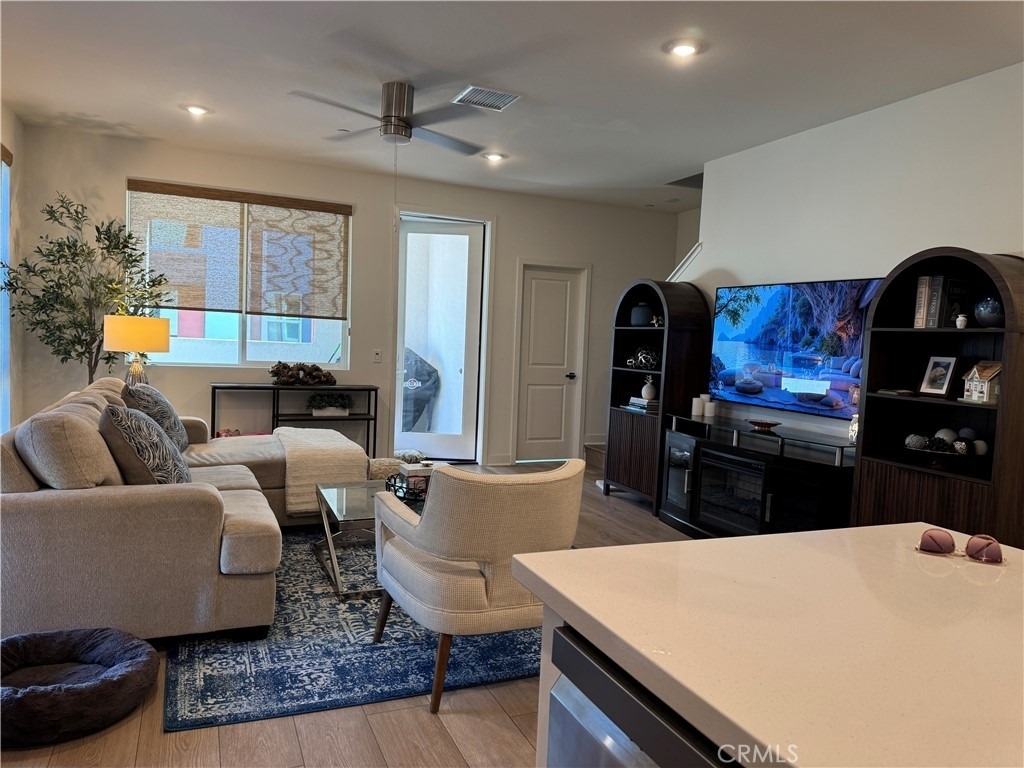 1816 E 1st Street - Photo 6
