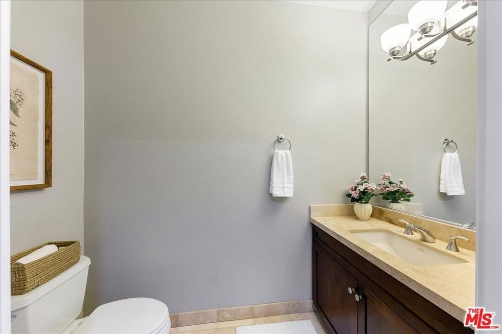 11115 Acama Street - Photo 4