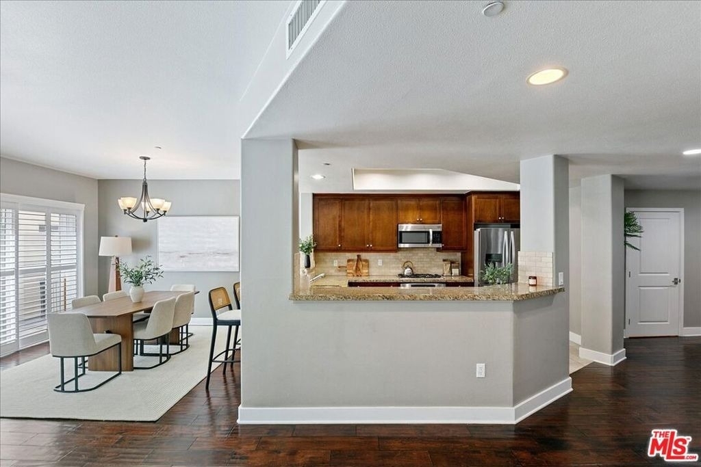 11115 Acama Street - Photo 10