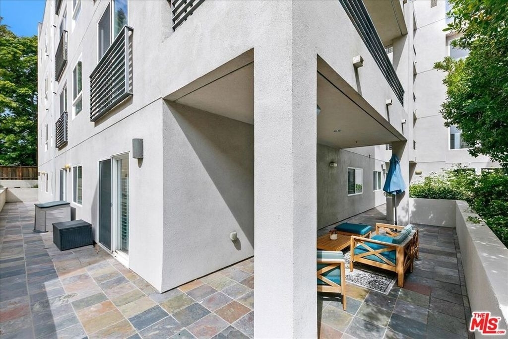 11115 Acama Street - Photo 16