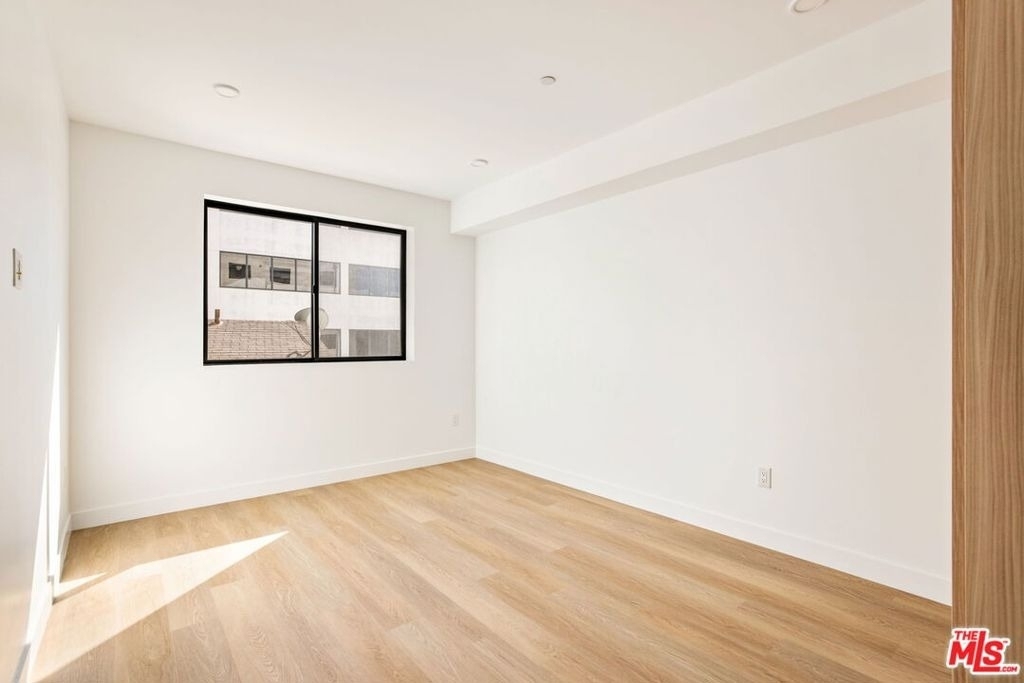 2361 Fox Hills Drive - Photo 16