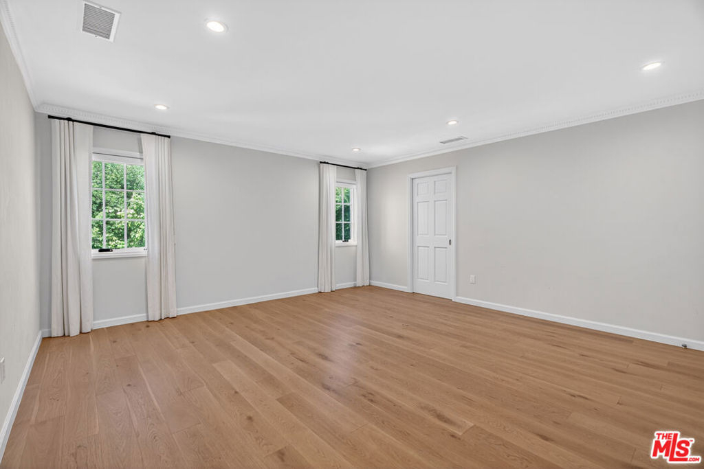 462 Warner Avenue - Photo 39