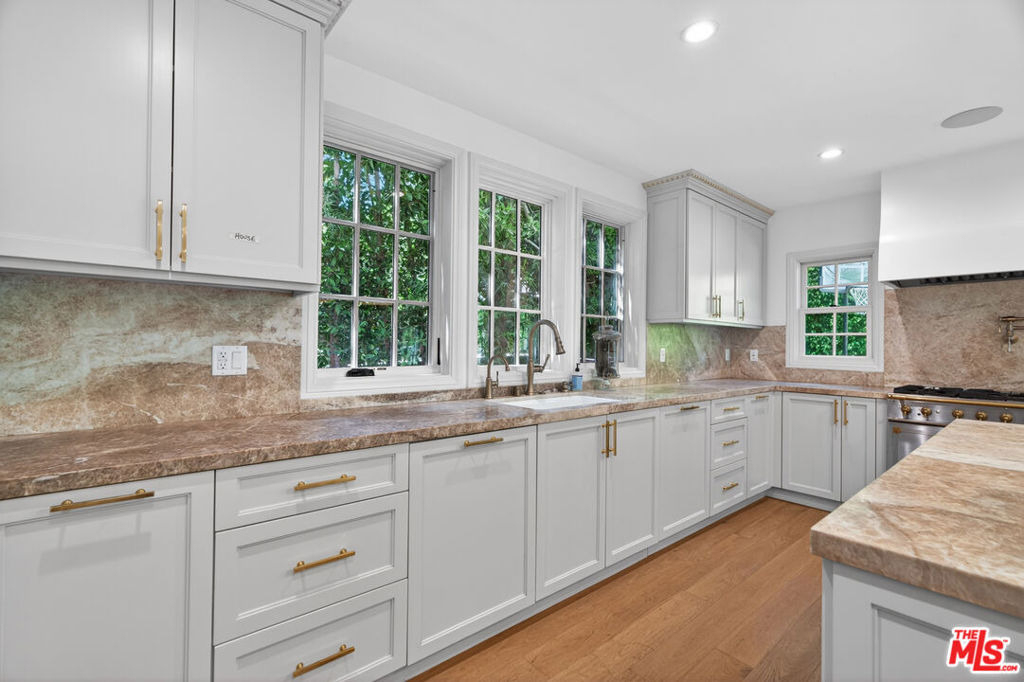 462 Warner Avenue - Photo 23