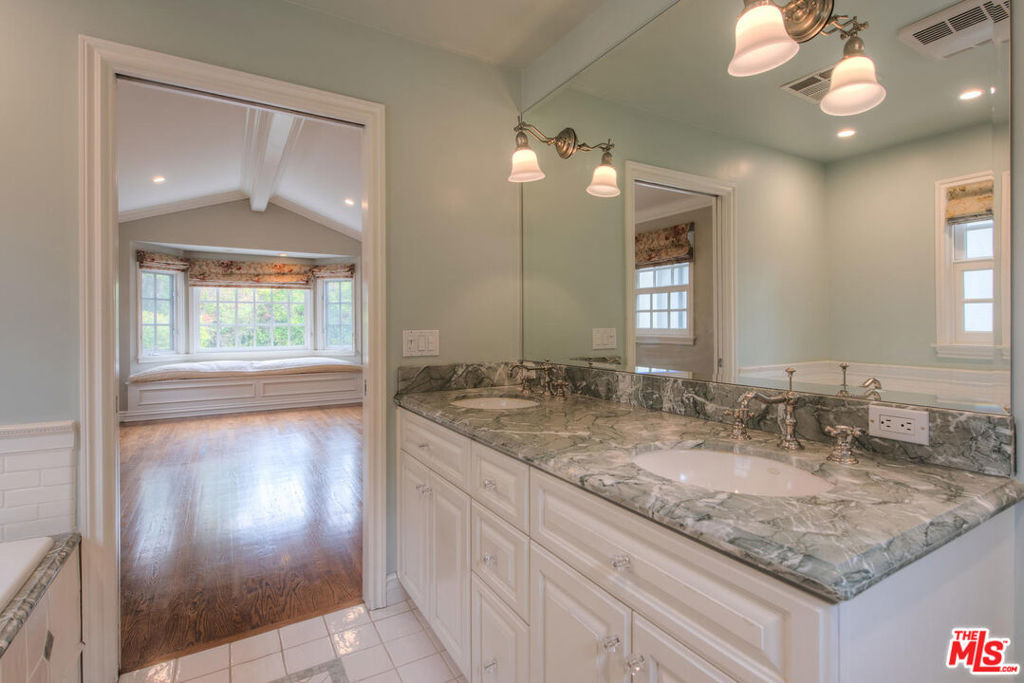 4110 Sunnyslope Avenue - Photo 21