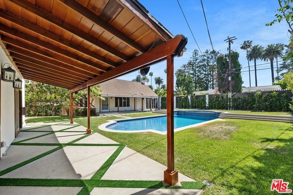 517 N Elm Drive - Photo 44