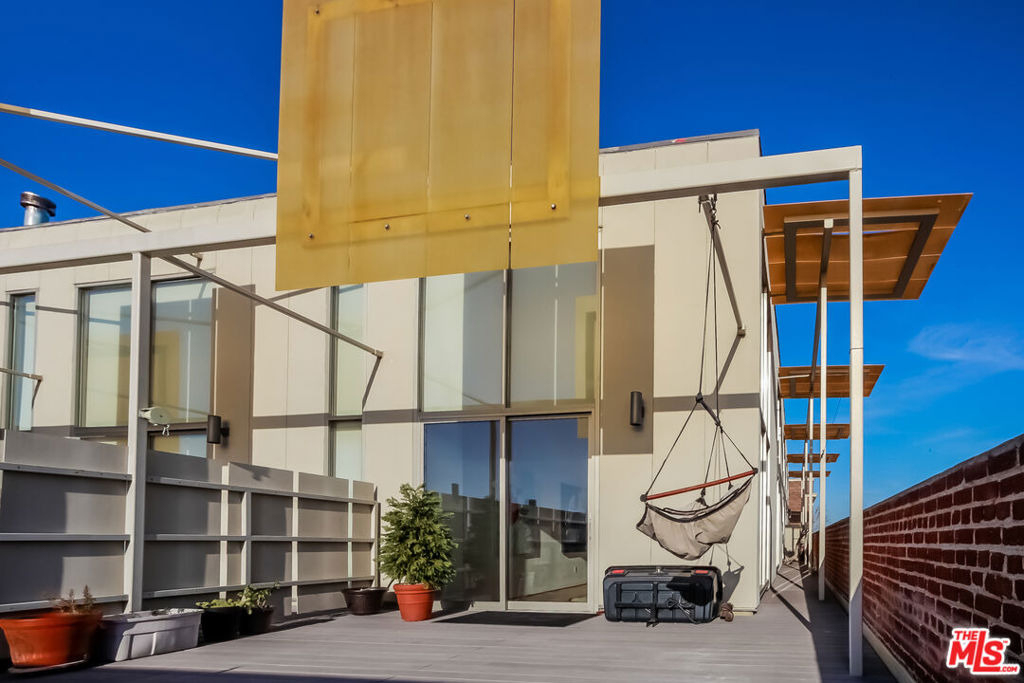 1850 E Industrial Street - Photo 32