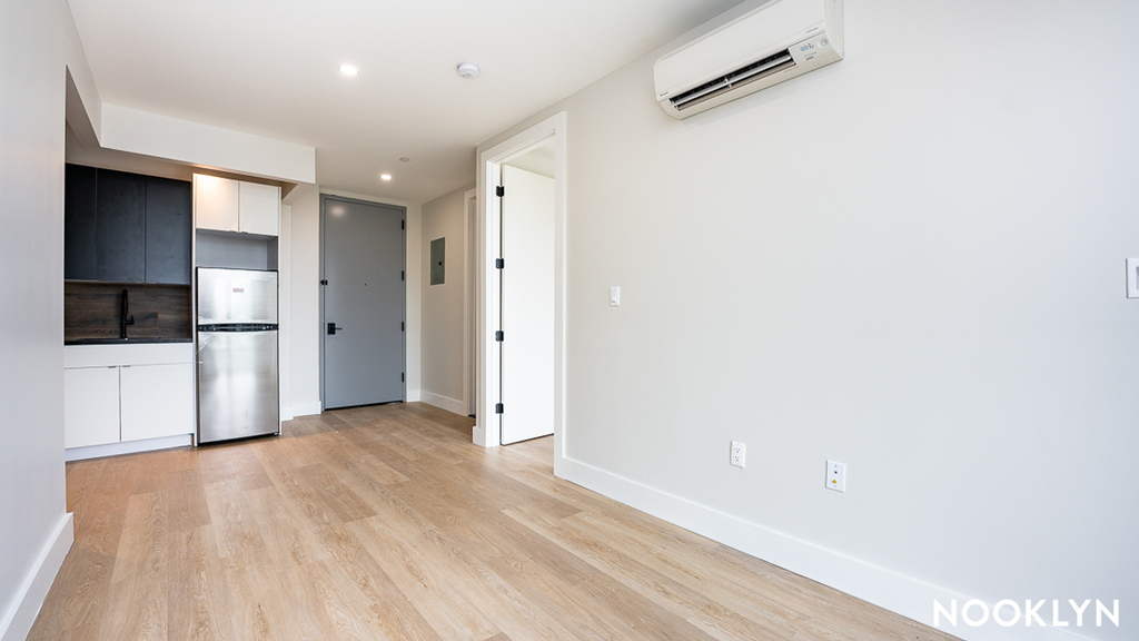 1244 New York Ave 11203 - Photo 14