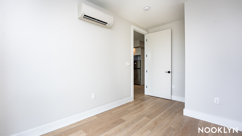 1244 New York Ave 11203 - Photo 5