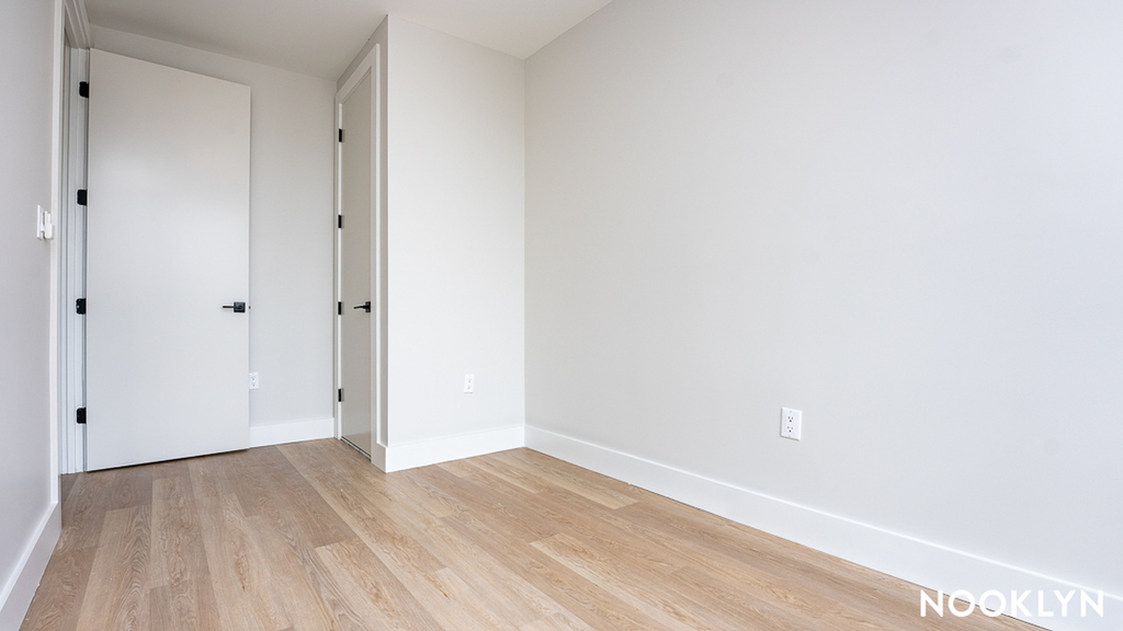 1244 New York Ave 11203 - Photo 4
