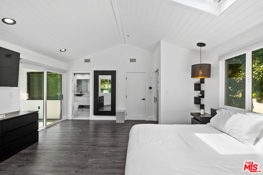 1750 N Beverly Glen Boulevard - Photo 17
