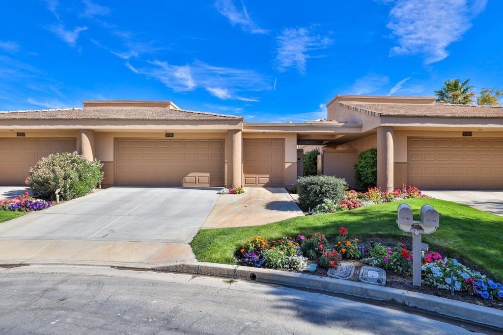 55764 Oak Tree - Photo 2