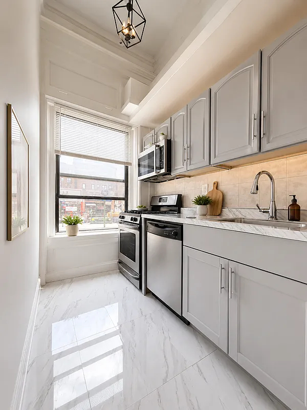 St. Nicholas Ave - Photo 1