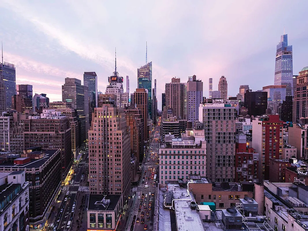 West 34th Street - Photo 18