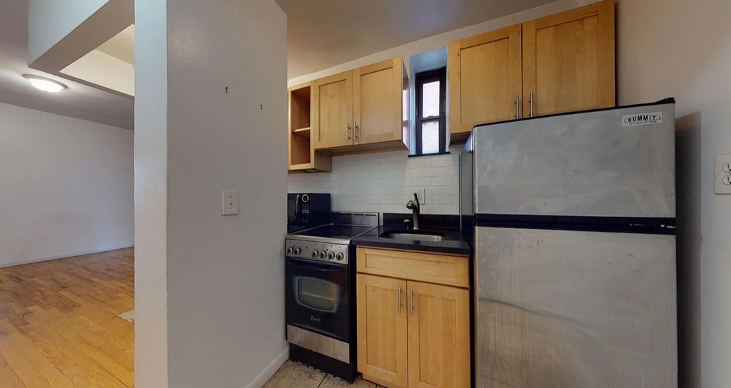 East  76th  Street - Photo 1