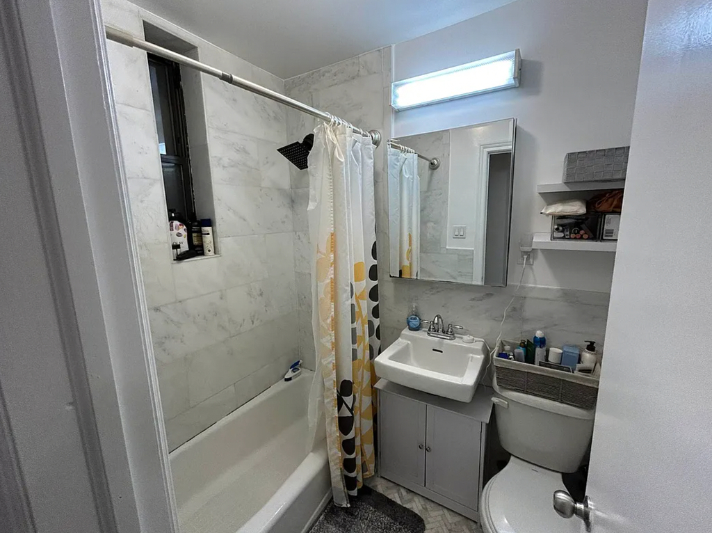 423 East 83rd Street - Photo 5