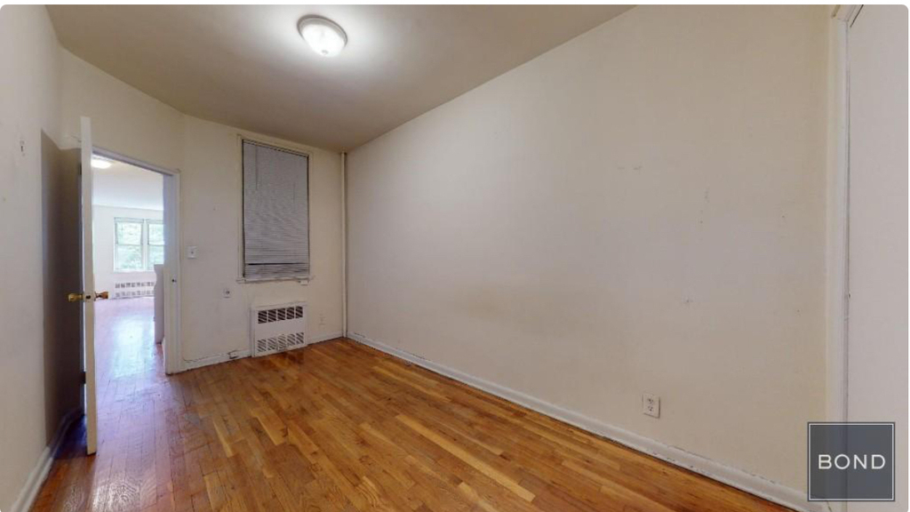 East 88th Street - Photo 6