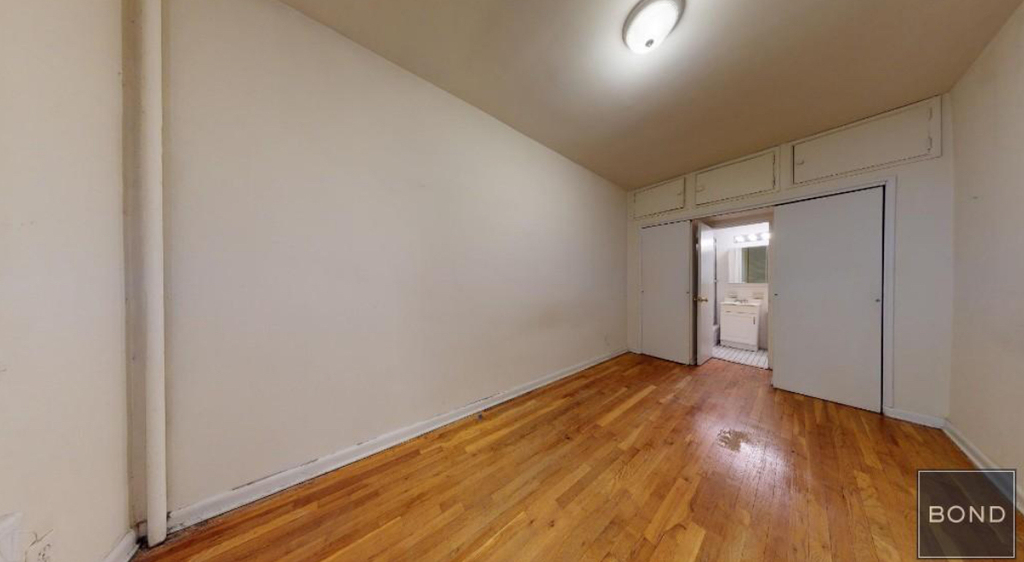 East 88th Street - Photo 3
