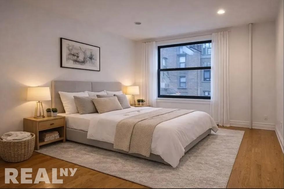 Lincoln Place - Photo 2