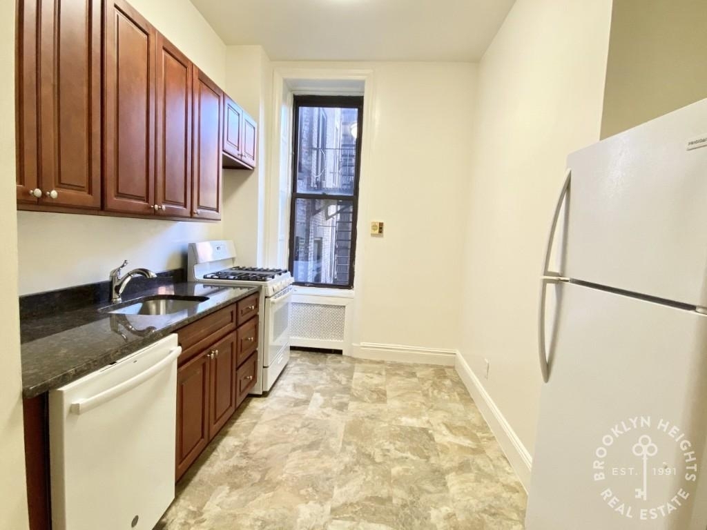 111-113 Montague St. - Photo 0