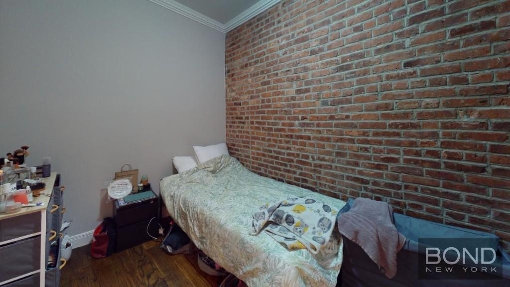 West 108th Street - Photo 9