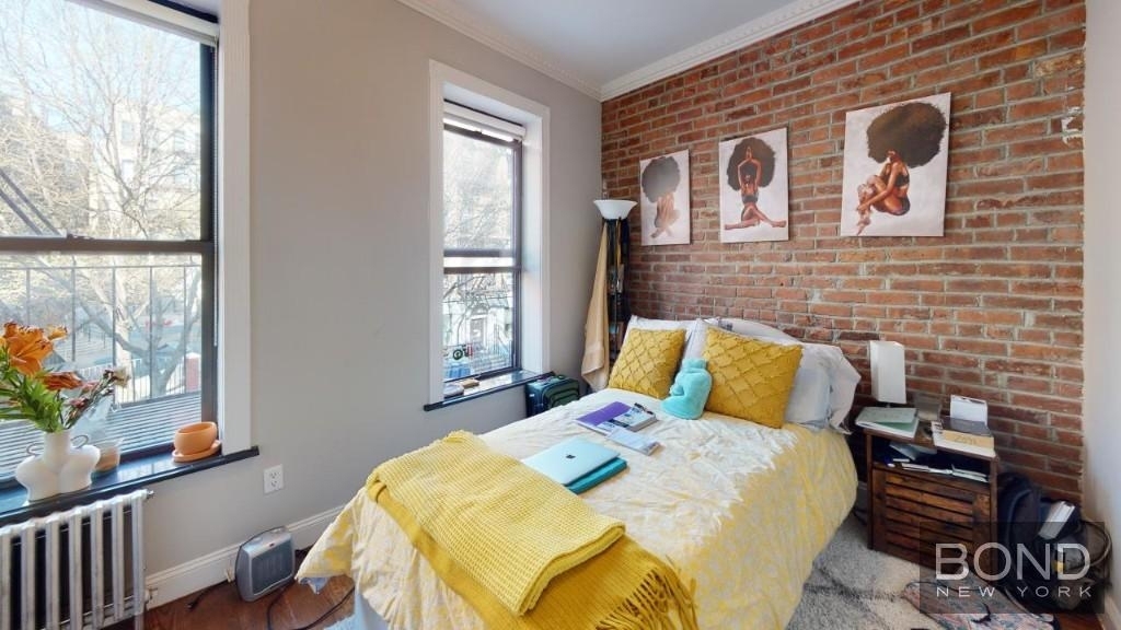 West 108th Street - Photo 10