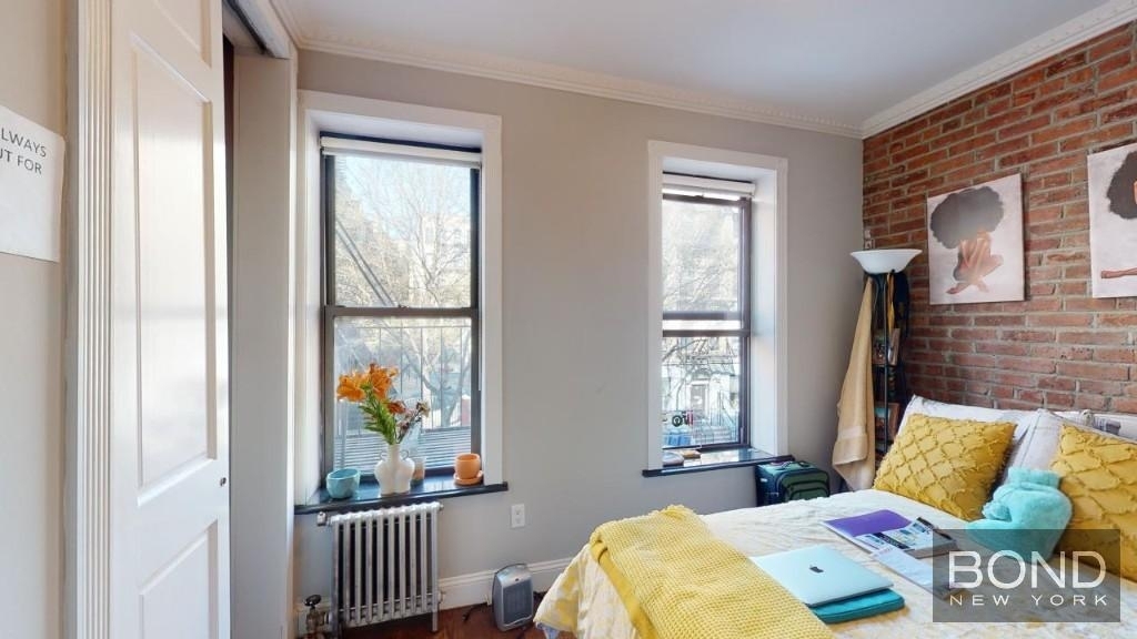 West 108th Street - Photo 0
