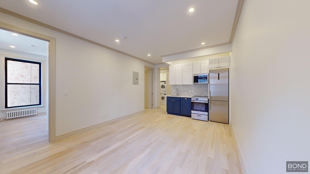West 91st Street - Photo 0