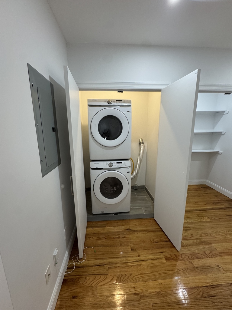 Newkirk Avenue - Photo 6