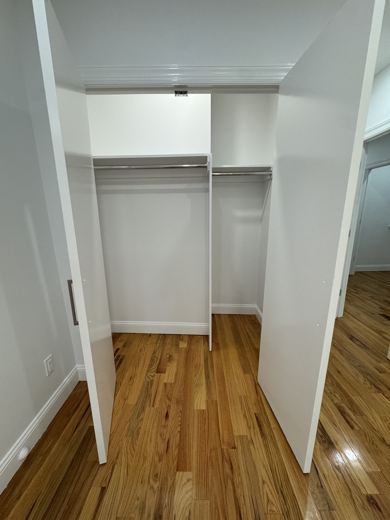 Newkirk Avenue - Photo 12