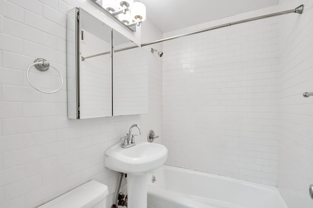 West 49th Street - Photo 4