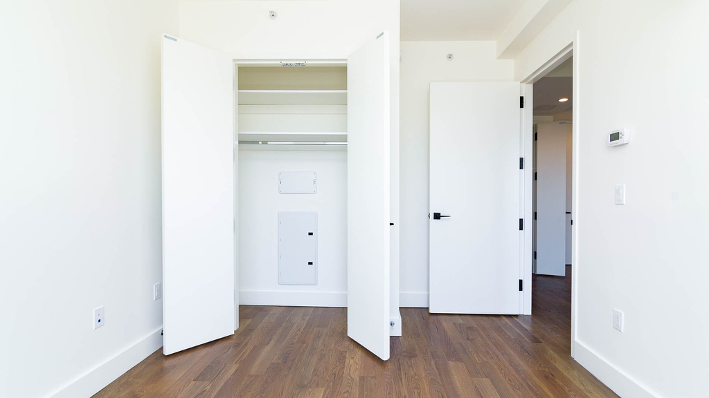 581 Ocean Pkwy 8E - Photo 7