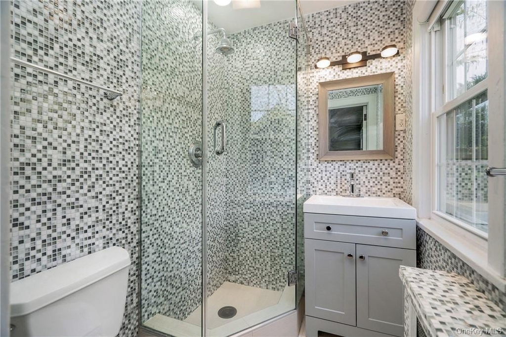 79 Edgewood Avenue - Photo 10