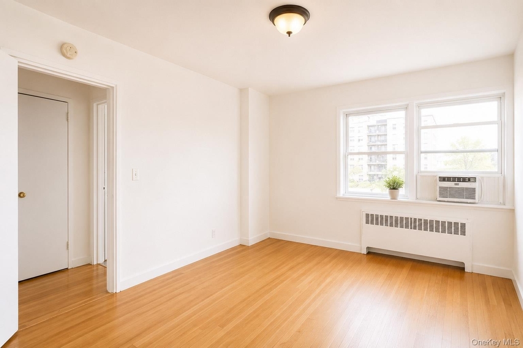 325 Shore Road - Photo 9