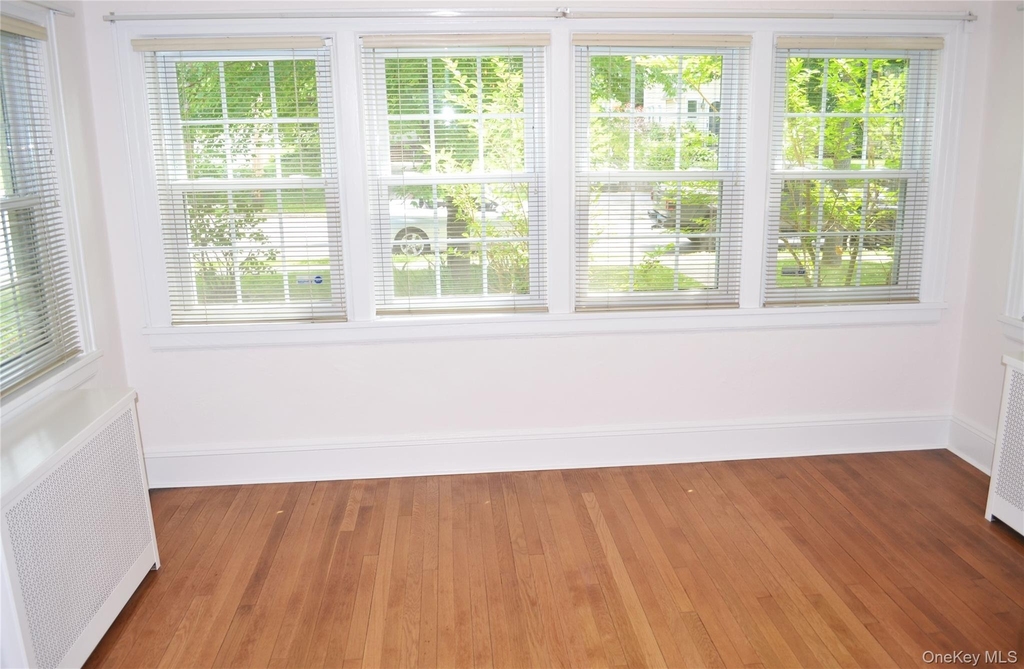 53 Ogden Avenue - Photo 3