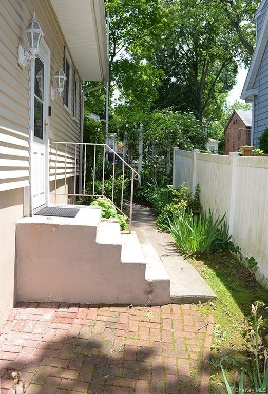 53 Ogden Avenue - Photo 17