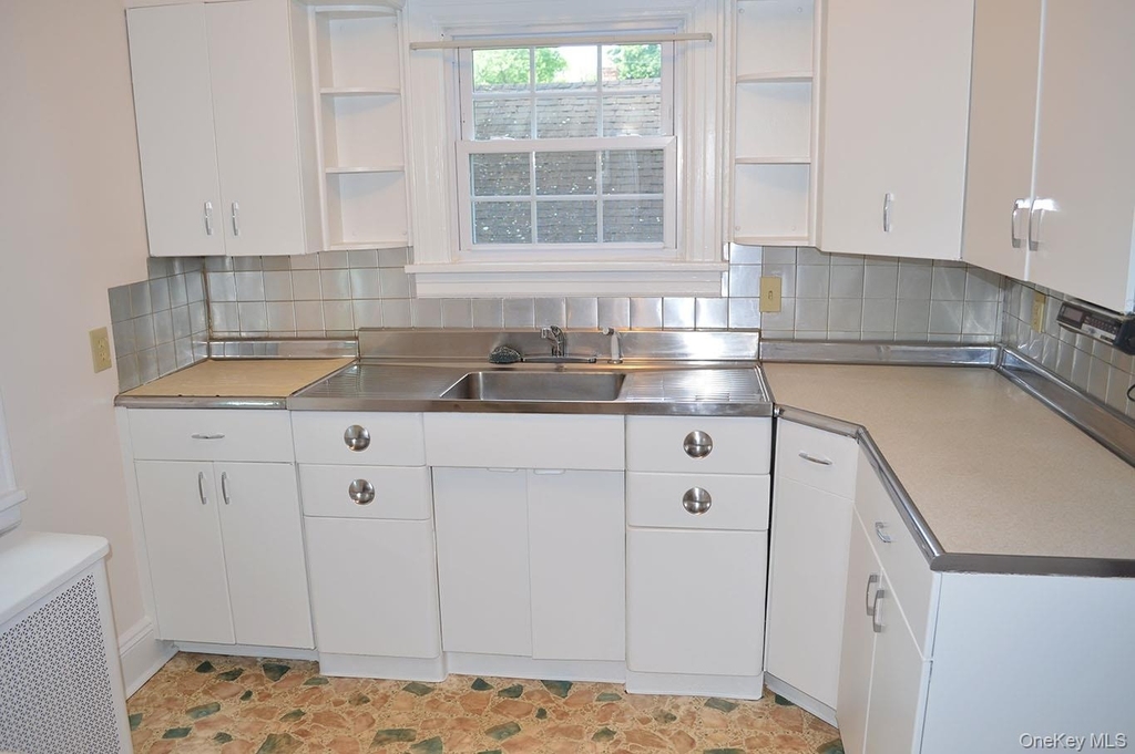 53 Ogden Avenue - Photo 8
