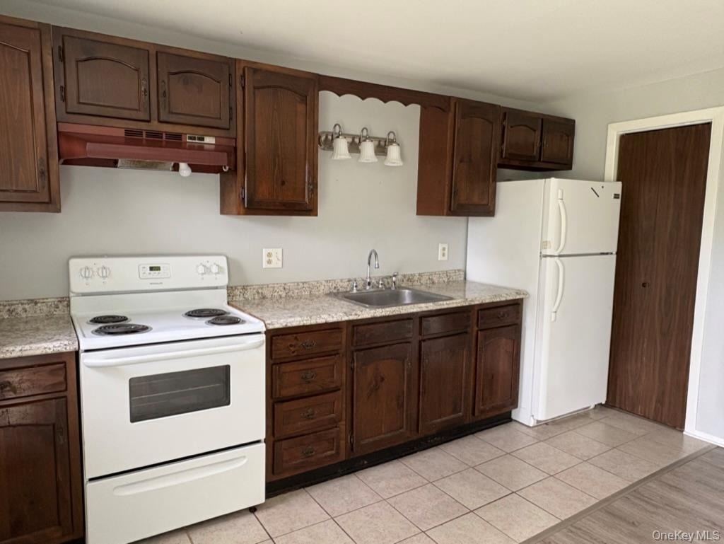 207 Highland Avenue - Photo 0