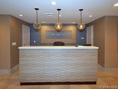 100 Cuttermill Road - Photo 2