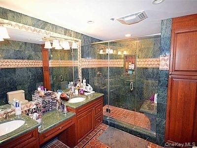 100 Cuttermill Road - Photo 10