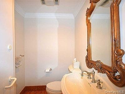 100 Cuttermill Road - Photo 6