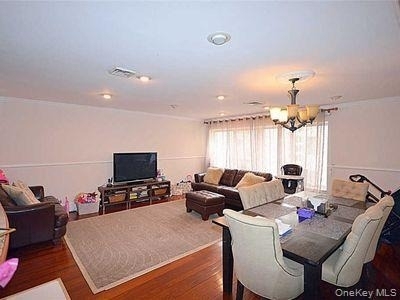 100 Cuttermill Road - Photo 4