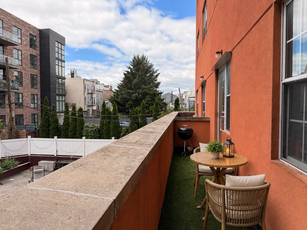 202 Withers Street - Photo 4